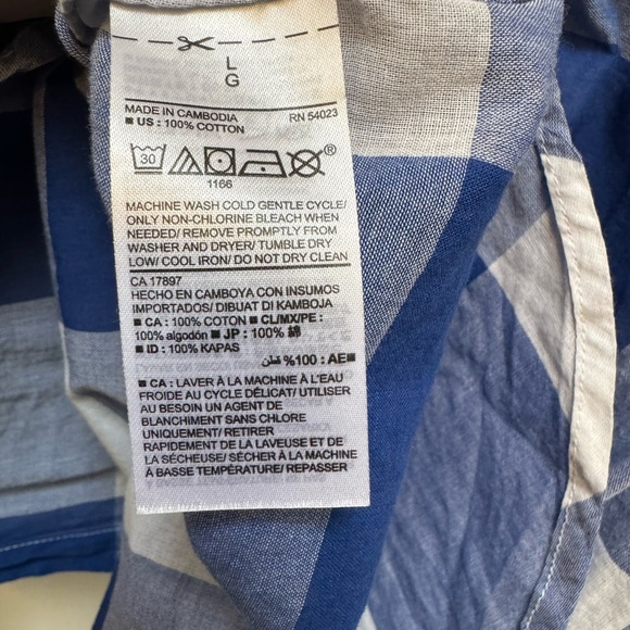 Old Navy classic blue and white plaid button-down | Size L - Picture 4 of 4